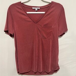 Green Envelope Womens V-neck Flowy Tee